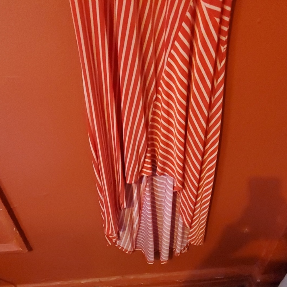 Dress - Picture 3 of 5